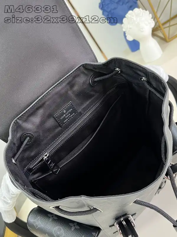 First bag ru LOUIS VUITTON CHRISTOPHER PM