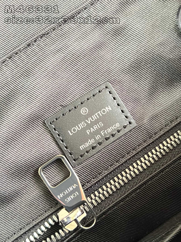 HOT SALE LOUIS VUITTON CHRISTOPHER PM