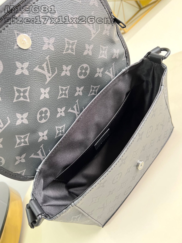 HOT SALE Louis Vuitton Pulse Messenger