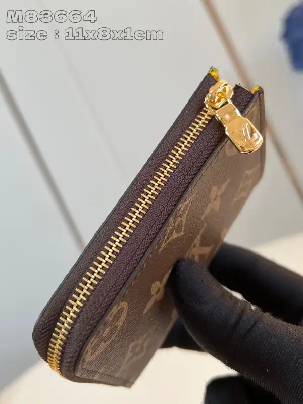 Louis Vuitton Noa Compact Wallet-11*8.5*1.5CM