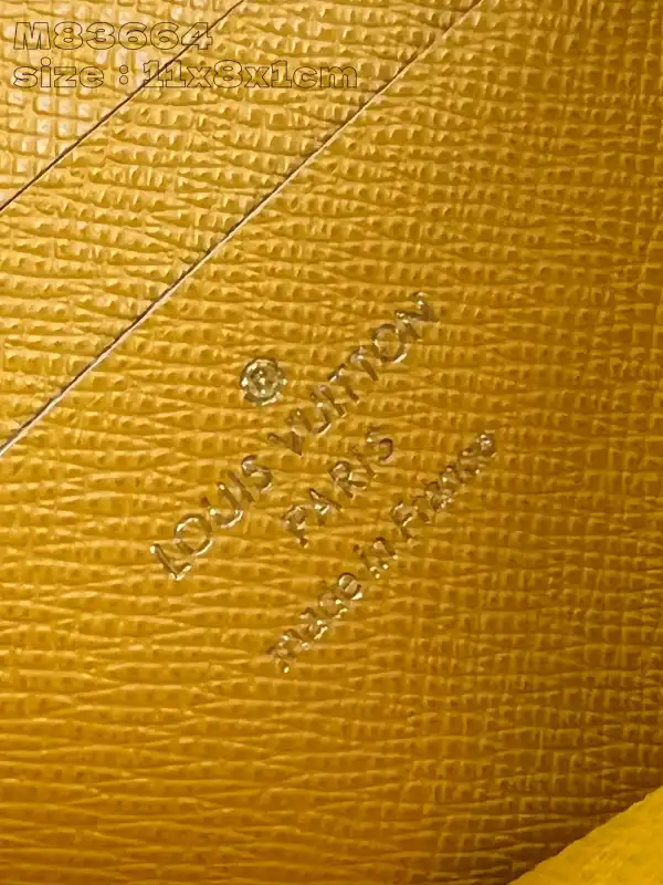 TO Louis Vuitton Noa Compact Wallet-11*8.5*1.5CM