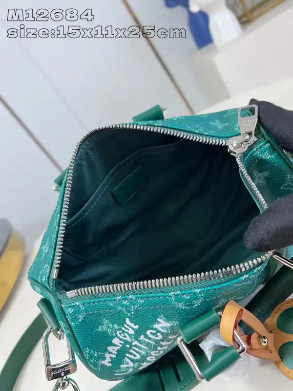 Frstbag ru LOUIS VUITTON KEEPALL BANDOULIÈRE 25