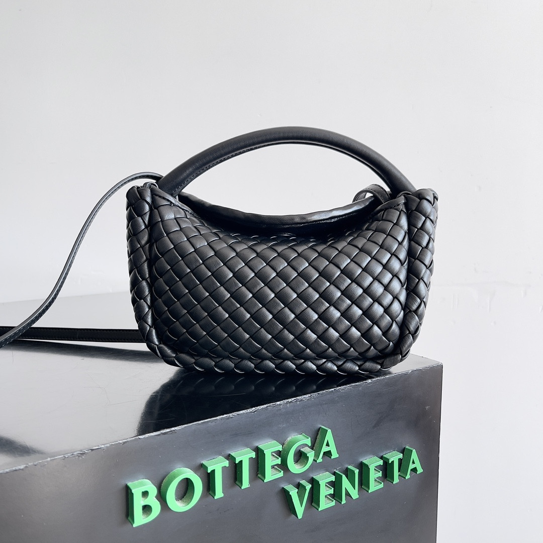 HOT SALE Bottega Veneta Mini Cobble Top Handle