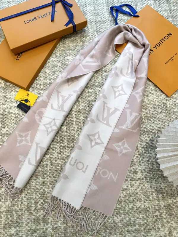 LOUIS VUITTON SCARF