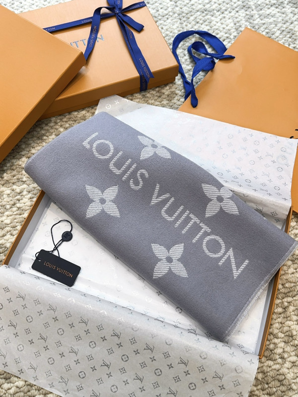 LOUIS VUITTON SCARF