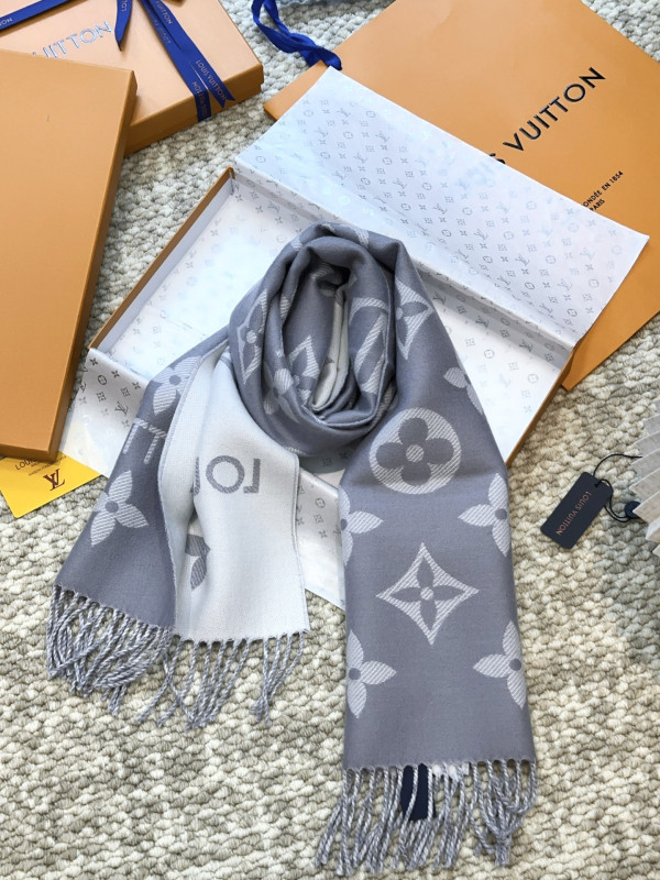 LOUIS VUITTON SCARF