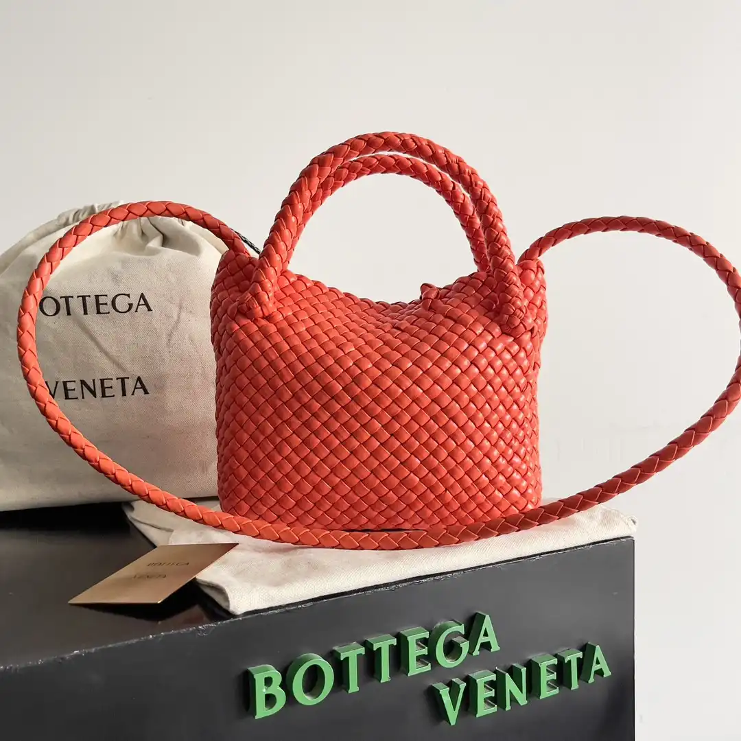 Bottega Veneta Mini Tosca