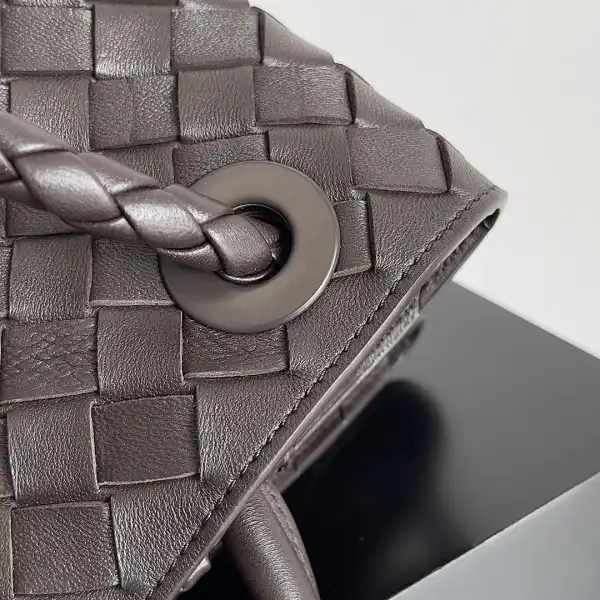 First bag ru BOTTEGA VENETA MEDIUM ANDIAMO