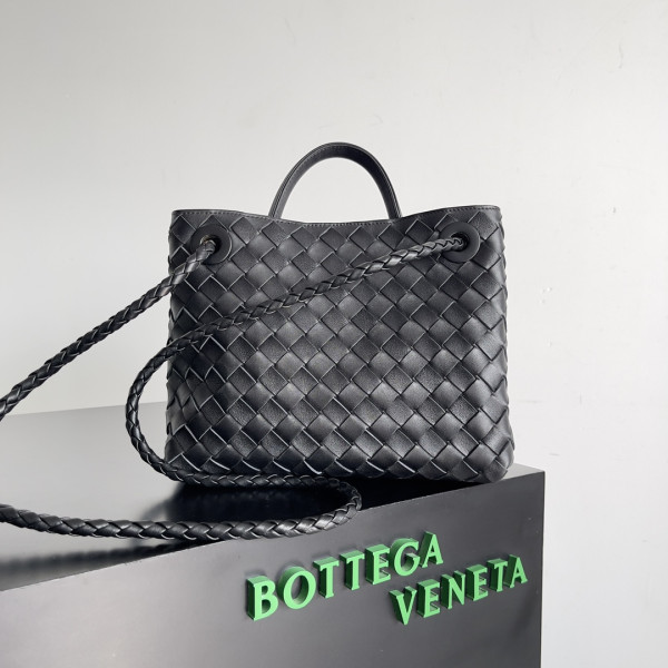 BOTTEGA VENETA SMALL ANDIAMO-25*22*10.5cm