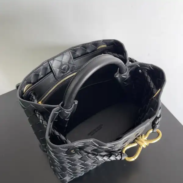 Bagsoffer yupoo BOTTEGA VENETA SMALL ANDIAMO-25*22*10.5cm