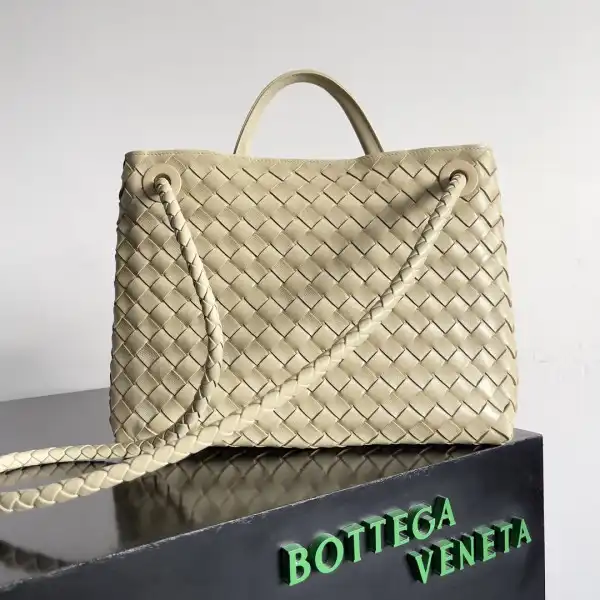 First bag ru BOTTEGA VENETA MEDIUM ANDIAMO