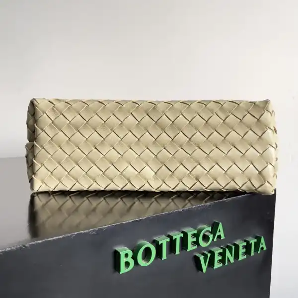 BOTTEGA VENETA MEDIUM ANDIAMO