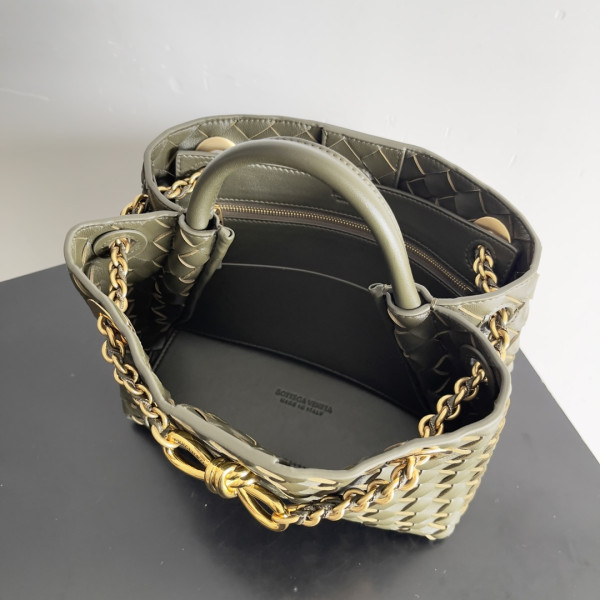 HOT SALE Bottega Veneta Small Andiamo Chain-25*22*10.5cm