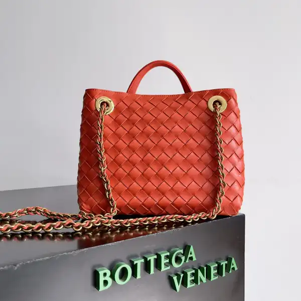 Bottega Veneta Small Andiamo Chain-25*22*10.5cm