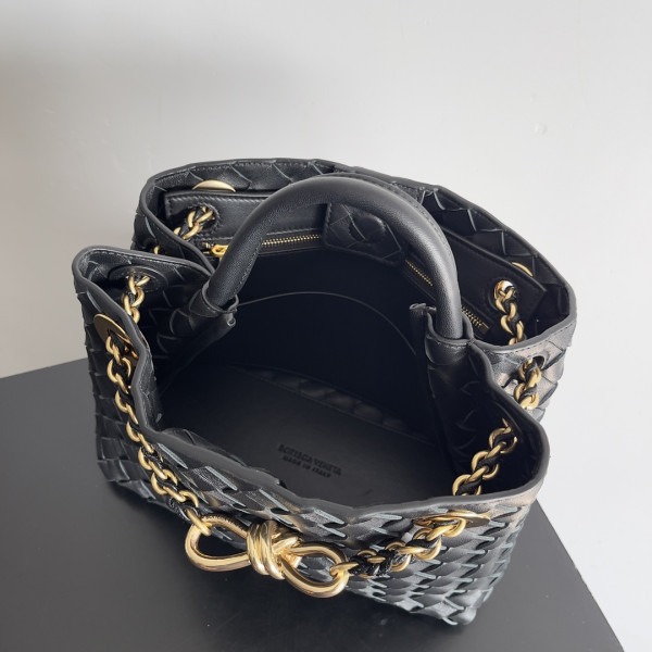 HOT SALE Bottega Veneta Small Andiamo Chain-25*22*10.5cm