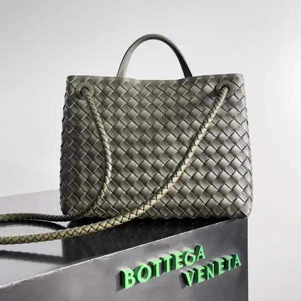 First bag ru BOTTEGA VENETA MEDIUM ANDIAMO