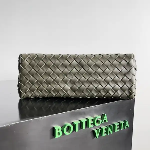 First bag ru BOTTEGA VENETA MEDIUM ANDIAMO