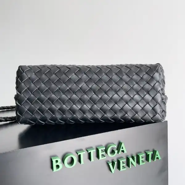 First bag ru BOTTEGA VENETA MEDIUM ANDIAMO