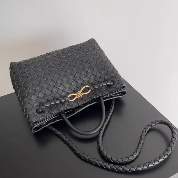 First bag ru BOTTEGA VENETA MEDIUM ANDIAMO