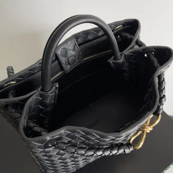 First bag ru BOTTEGA VENETA MEDIUM ANDIAMO