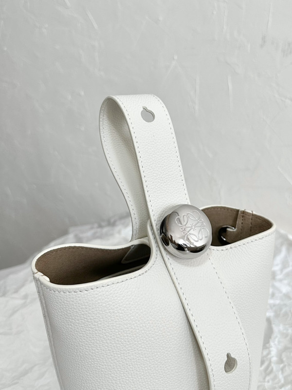 HOT SALE Lowee Mini Pebble Bucket bag-19.5*16*16CM