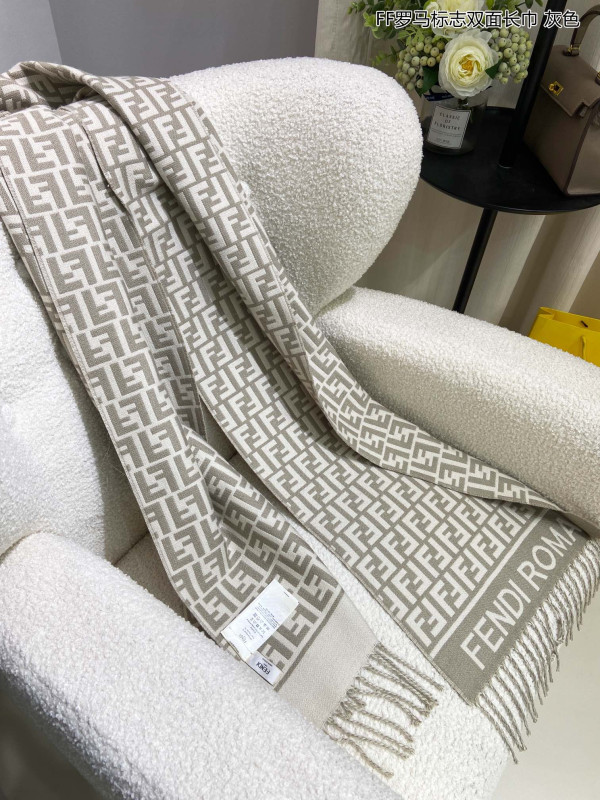 FENDI SCARF