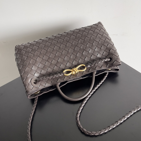 HOT SALE Bottega Veneta Small East-West Andiamo-29*10*18cm