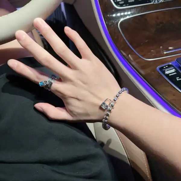 TIFFANY BRACELET