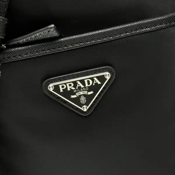 Bagsoffer Prada Re-Nylon and Saffiano shoulder bag