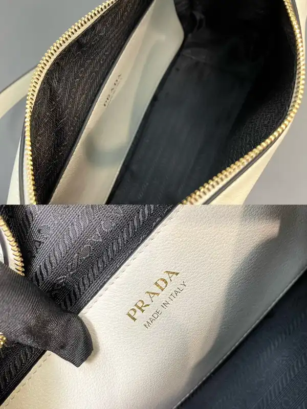 Firstbag Ru Prada Darling leather handbag