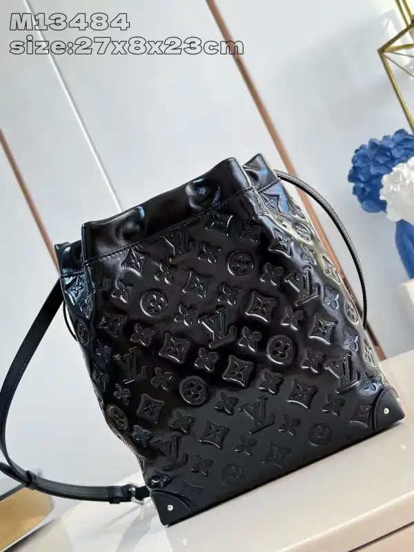 Frstbag ru Louis Vuitton Noé Trunk PM