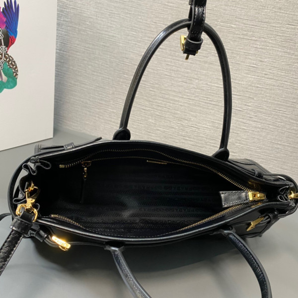 HOT SALE Prada Medium leather handbag