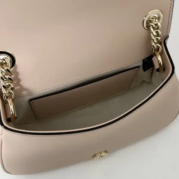 First bag ru Gucci Blondie mini shoulder bag