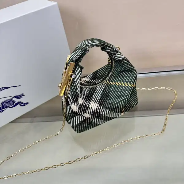 Frstbag ru Burberry Micro Peg Chain Bag