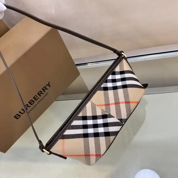 Burberry Check Mini Bag-20*10*9CM