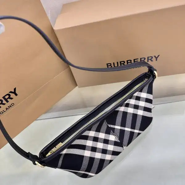 Burberry Check Mini Bag-20*10*9CM