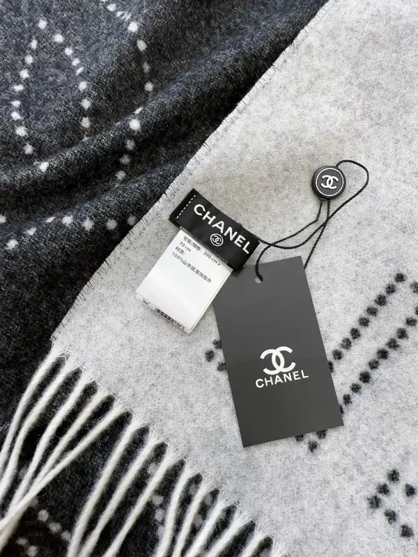 CHANEL Scarf