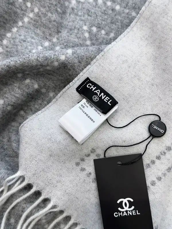 CHANEL Scarf