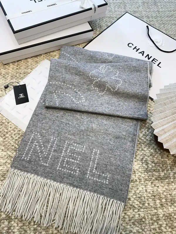 CHANEL Scarf