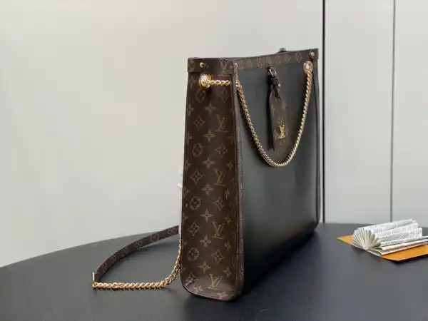 First bag ru Louis Vuitton Nova MM