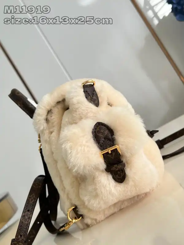 Frstbag ru Louis Vuitton Ski Nano Teddy Backpack