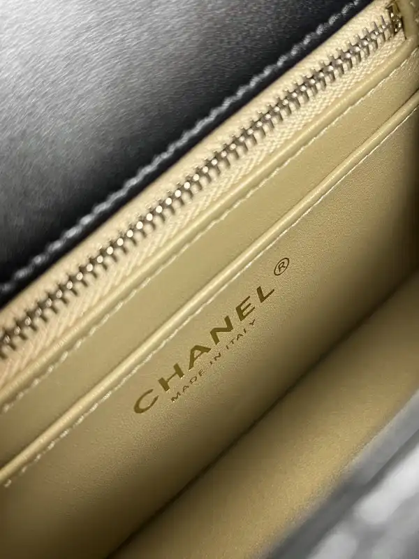 Firstbag Ru CHANEL FLAP BAG 17CM