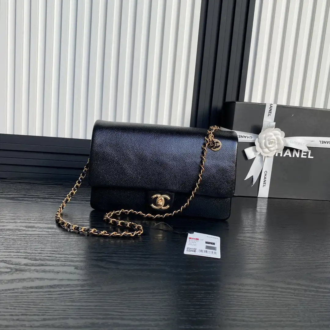 CHANEL FLAP BAG -17×26×8CM