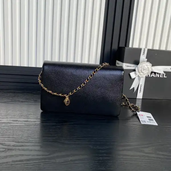 CHANEL FLAP BAG -17×26×8CM