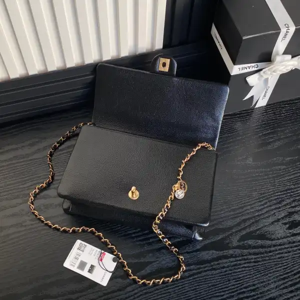 CHANEL FLAP BAG -17×26×8CM