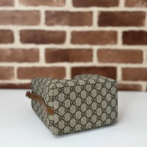 Firstbag Ru Gucci GG Emblem mini bucket bag