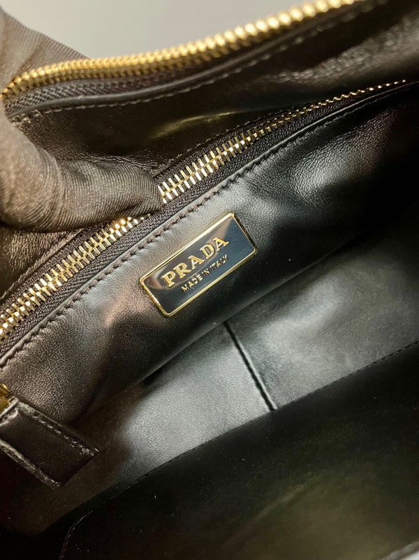 HOT SALE Prada Aimée medium shoulder bag