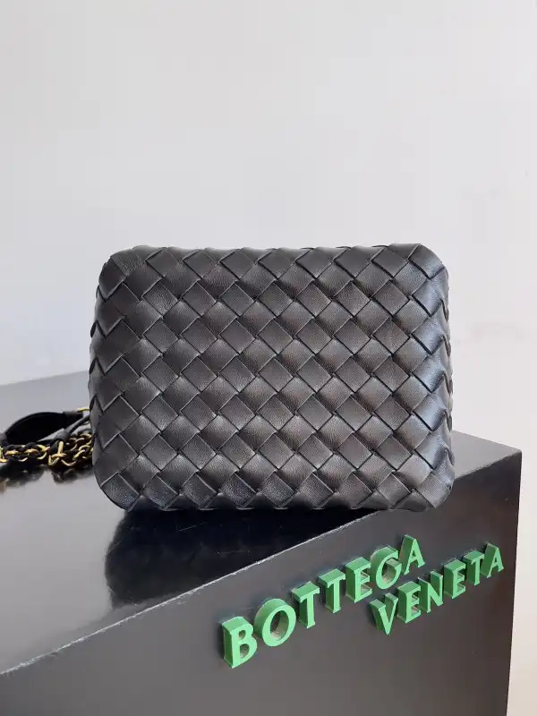 Bagsoffer yupoo Bottega Veneta Small Parachute Chain