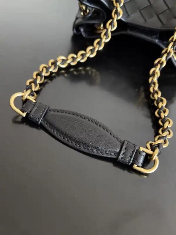 Bagsoffer yupoo Bottega Veneta Small Parachute Chain