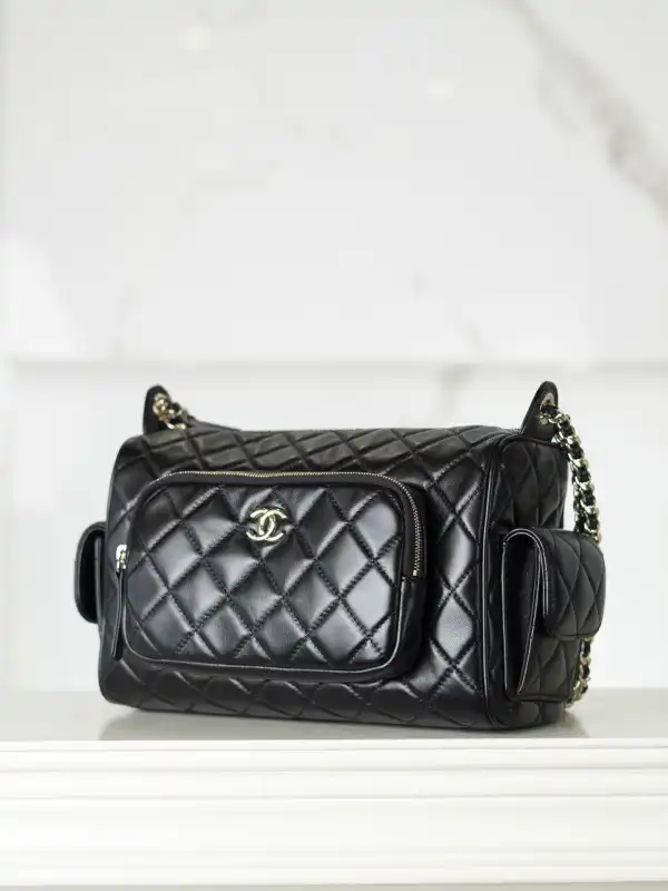 CHANEL CAMERA BAG-18-24-17CM